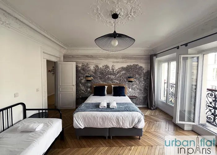 Urban Flat 99 - Spacious 6 Bdr Apartment In Paris